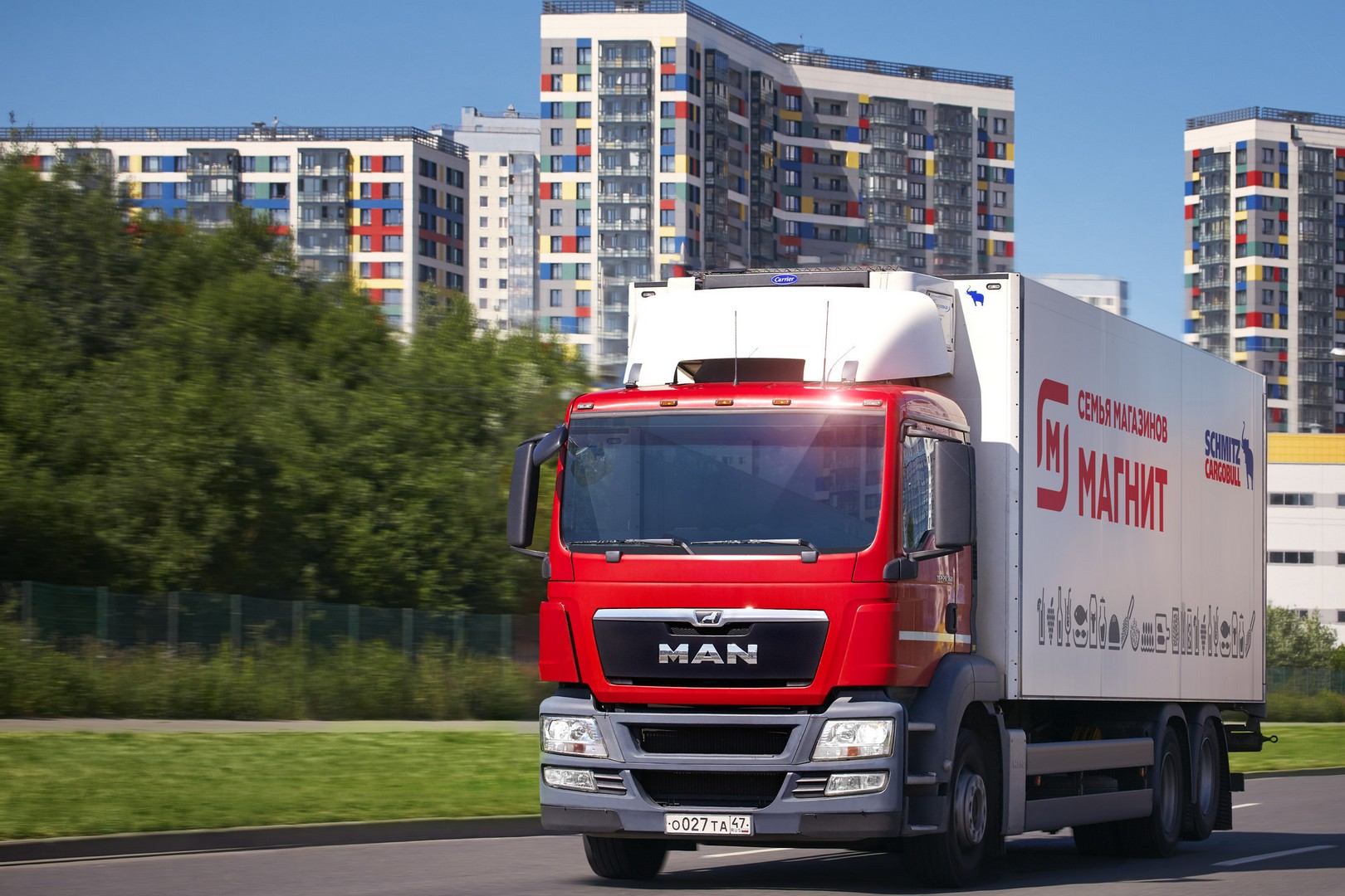 Mercedes-benz sprinter. Собственный транспорт. Truck daf xf 105. Собственный транспорт. Транспортировка грузового автомобиля.