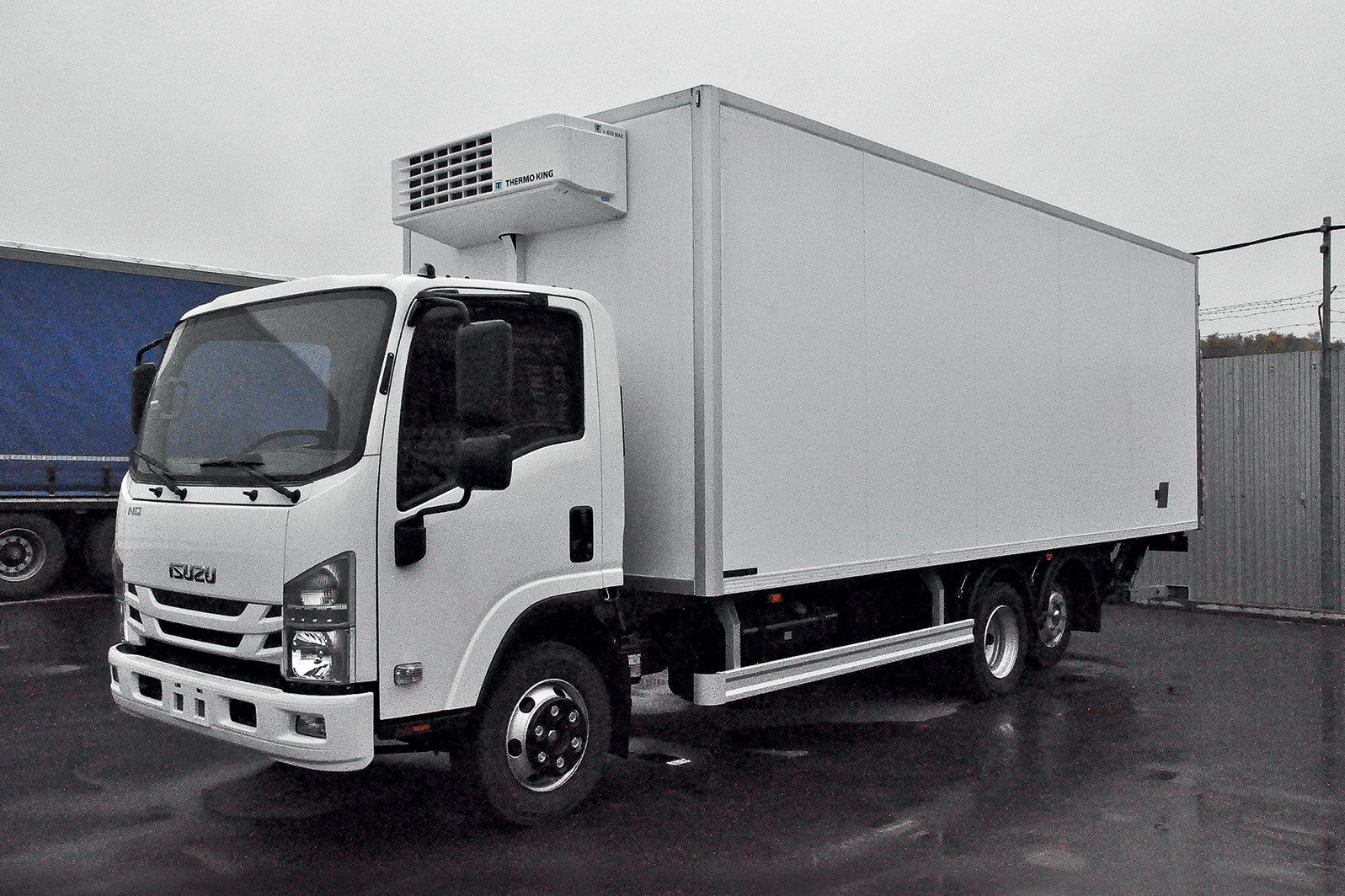 12 тонн. Isuzu NQR 12т. Nqr12t. Isuzu NQR 12t рефрижератор. Новый Isuzu NQR 12t.