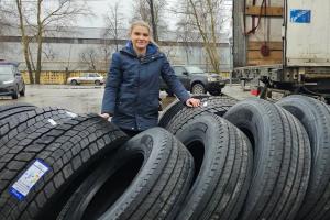 «В зиму на новых тапочках»: какие шины купила одна из самых известных российских дальнобойщиц