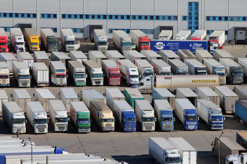 В России начали установку устройств для отслеживания грузов