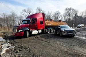 «Что мне этот весогабаритный контроль?»: водители самосвалов придумывают, как не получить штраф в Приморье